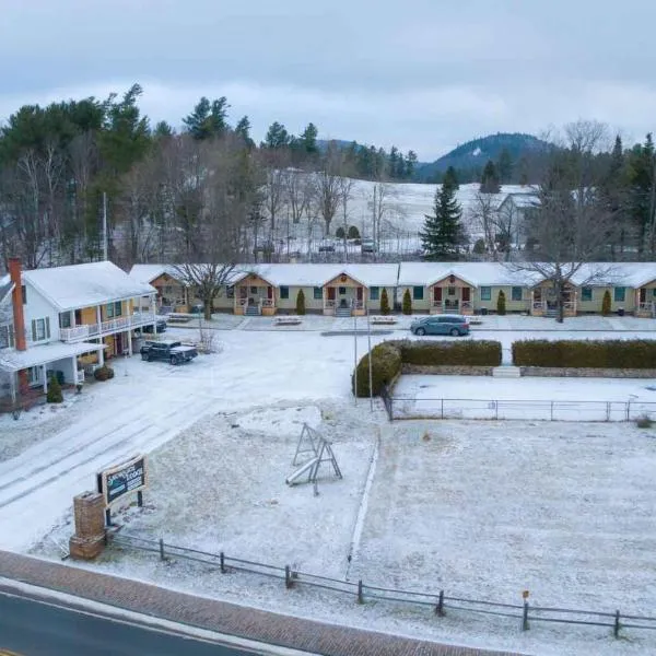 The Snowshoe Lodge，位于普莱西德湖的酒店