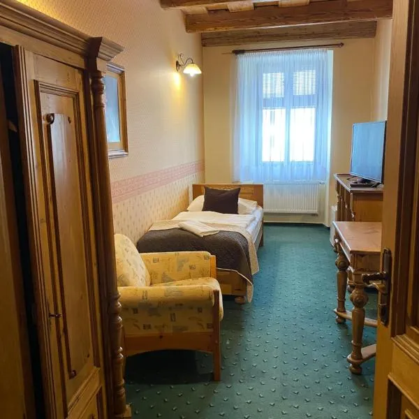 西里西亚咖啡酒店，位于弗里代克-米斯泰克的酒店