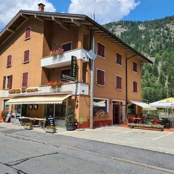 巴尔迪酒店及餐厅，位于Prato的酒店
