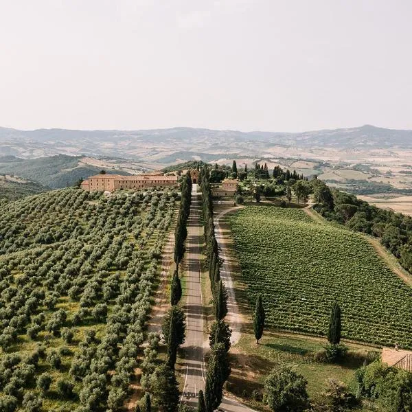 Tenuta di Montecucco - ColleMassari Hospitality，位于奇尼基亚诺的酒店