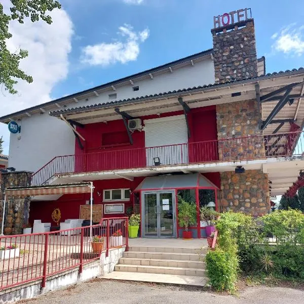 Logis Hotels - Hôtel et Restaurant Le Relais des Garrigues，位于Grisolles的酒店