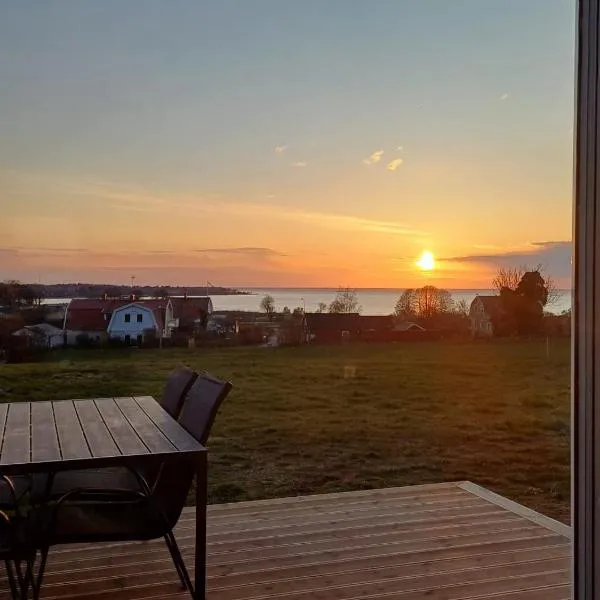 Klinta Seaview Cabin ensuite，位于雪平斯维克的酒店