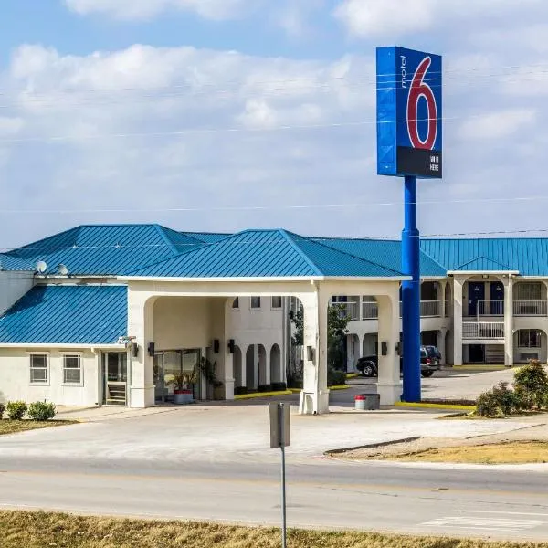 Motel 6 Seguin TX，位于塞金的酒店
