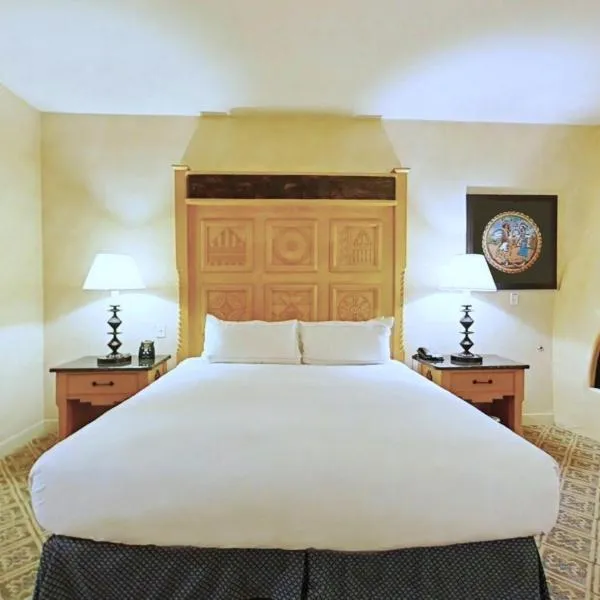 希尔顿圣达菲布法罗雷霆酒店，位于Rancho Encantado的酒店
