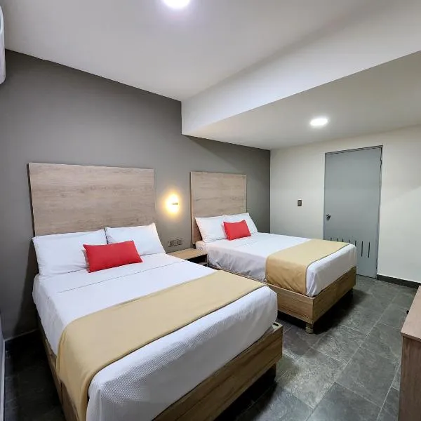 Hotel Roque，位于托雷翁的酒店