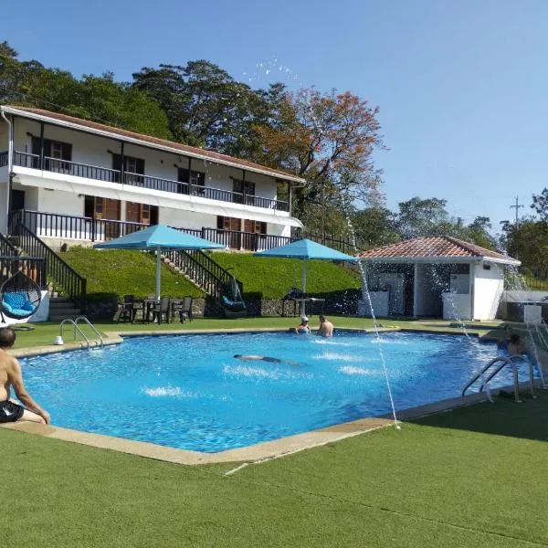 Hotel Hacienda Guane Campestre，位于Oiba的酒店