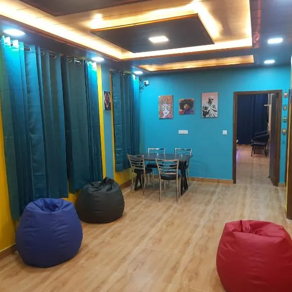 Aagaman Woods Homestay，位于西姆拉的酒店