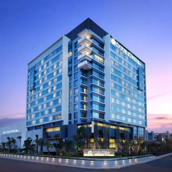 DoubleTree by Hilton Jakarta Kemayoran，位于Sasak的酒店