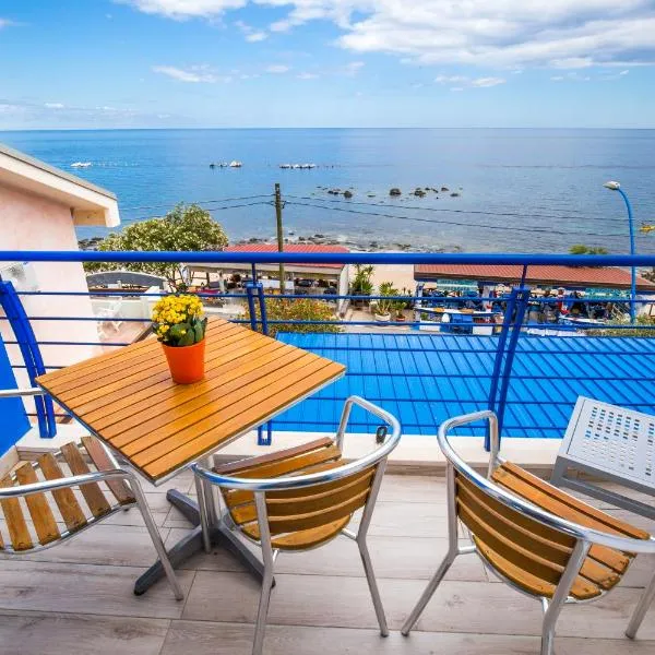 La Favorita Hotel，位于卡拉古诺内的酒店