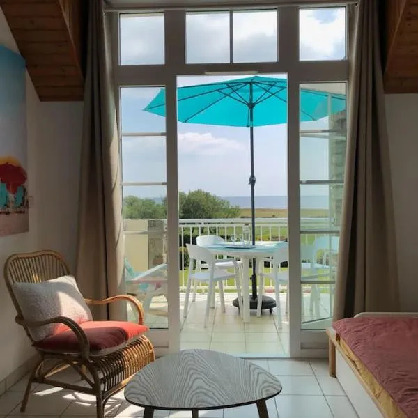 Apt 4 pers. vue mer plein sud，位于阿尔宗的酒店
