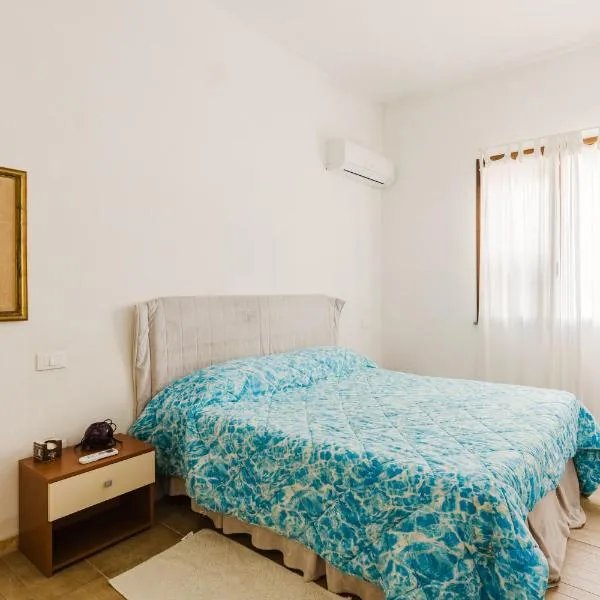 Casa Rimedia，位于Solanas的酒店