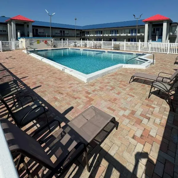 Motel 6 Englewood, FL，位于恩格尔伍德的酒店