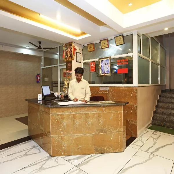 OYO HOTEL SHRI KALYAN，位于科塔的酒店