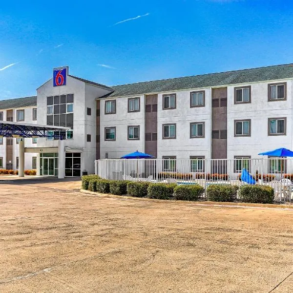 基林6号汽车旅馆，位于基林的酒店