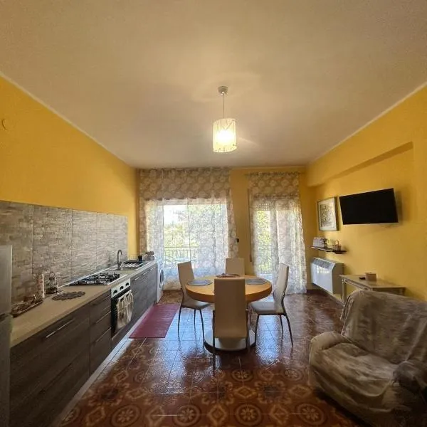 La Soffitta - Appartamenti in Villa，位于Ausonia的酒店