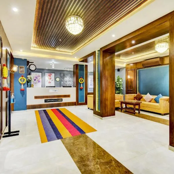Super Townhouse OAK Hotel Chaitanya Executive Near Fun Time Multiplex，位于Arvi的酒店