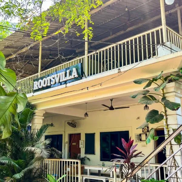 ROOTSVILLA VAGATOR - Longstays, Coworking Backpacker's Hostel，位于瓦加托的酒店