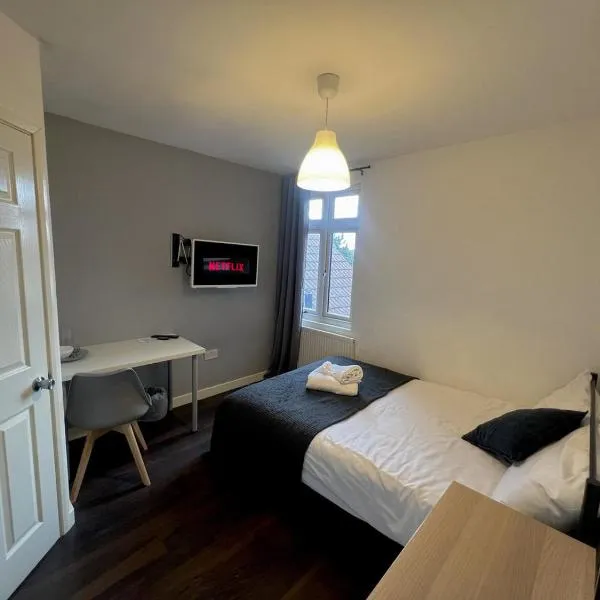 Deluxe Ensuite Double Room with Ensuite，位于Parkside的酒店