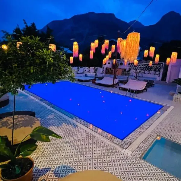 GÜLER BUTİK HOTEL，位于安塔利亚的酒店