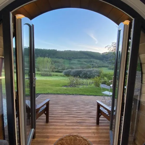 Luxury Glamping In North Yorkshire National Park & Coastal Area，位于斯卡伯勒的酒店