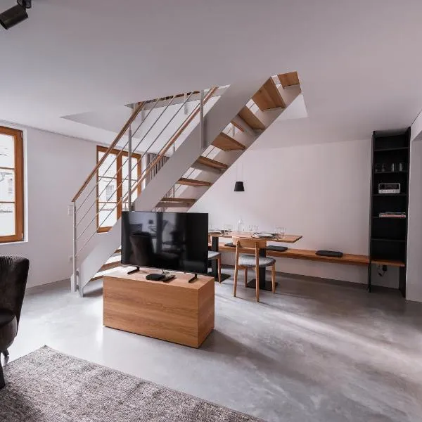 4 Personen Apartment 47，位于于伯林根的酒店