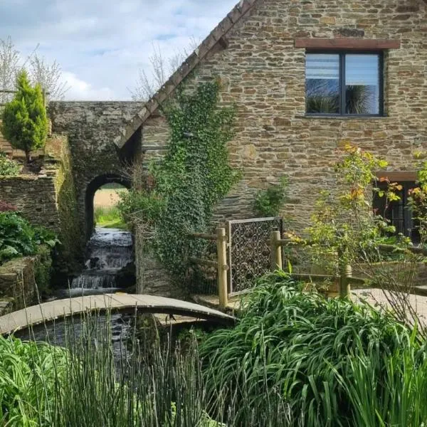 Ancien moulin près d'un ruisseau，位于Balleroy的酒店