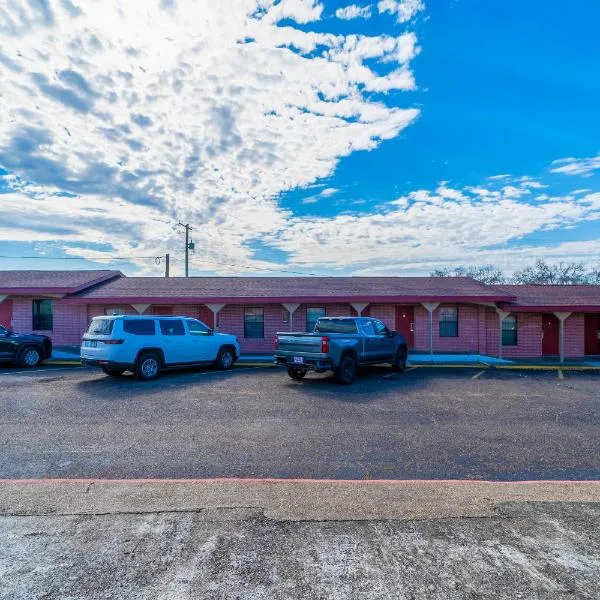 OYO Hotel Beeville -US 181，位于Beeville的酒店