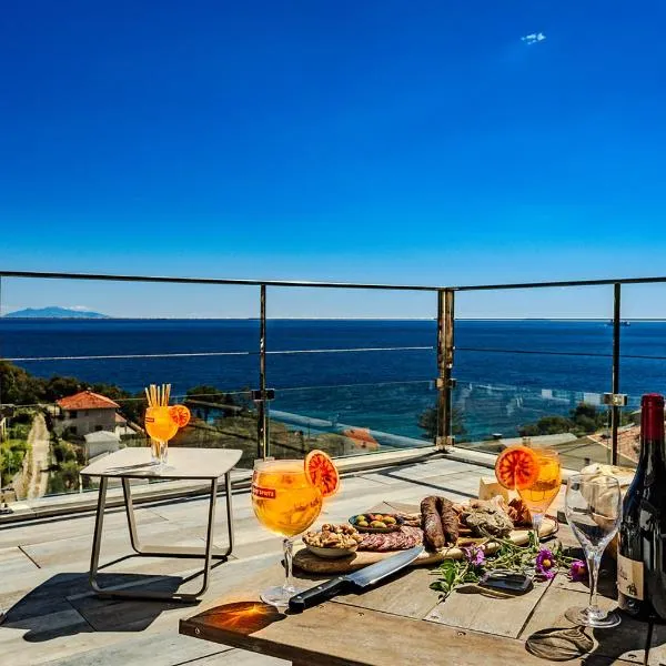 VILLA ROCCA BRUNA, LE CAP CORSE 5 ETOILES，位于Santa-Maria-di-Lota的酒店