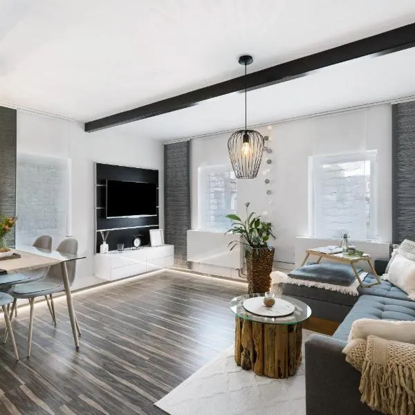 Ferienwohnung Mittenglück，位于Unterlenningen的酒店