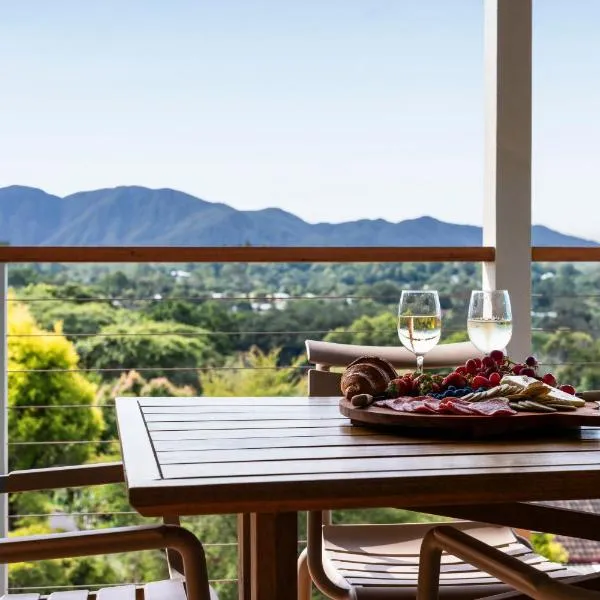 Bellingen Mountain View Cottage，位于贝林真的酒店