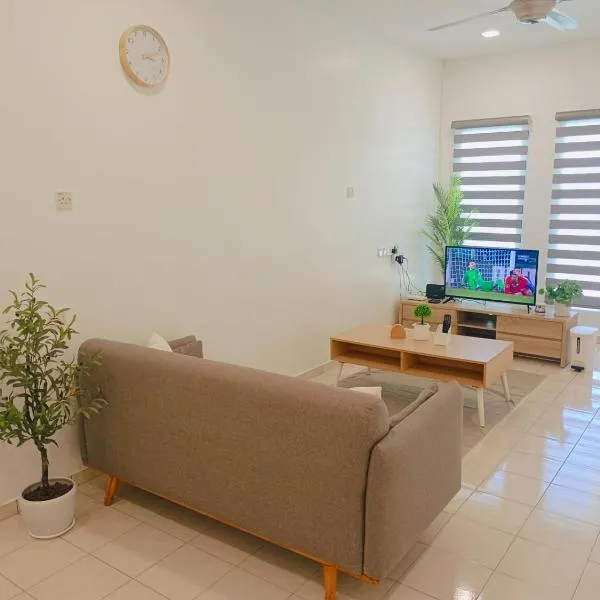 Riverfront City, Up to 8 Pax, 3 Bedrooms, 2 Bathrooms, 2 Car Park by Star Home，位于双溪大年的酒店