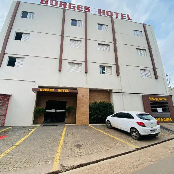 Borges Hotel，位于因佩拉特里斯的酒店
