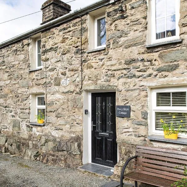 Pen-Y-Bryn Cottage，位于Llanfair的酒店