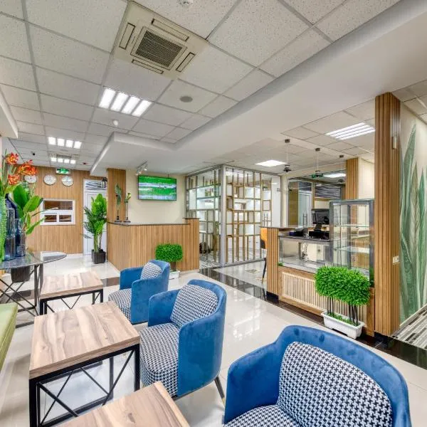 Tropica Inn Hostel，位于埃里温的酒店