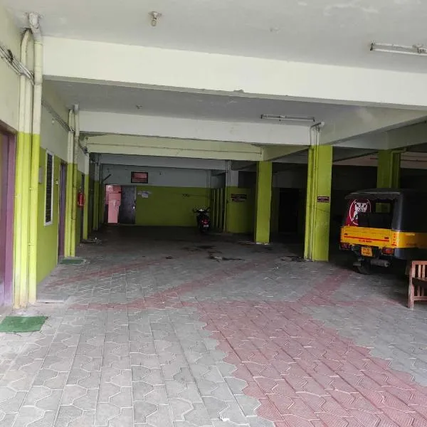 Senaithalaivar Residency，位于Kolattupuzha的酒店