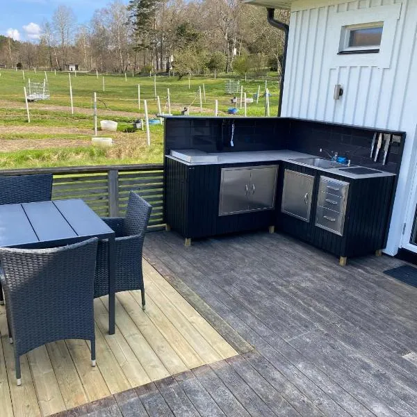 Skedala horsefarm，位于哈尔姆斯塔德的酒店