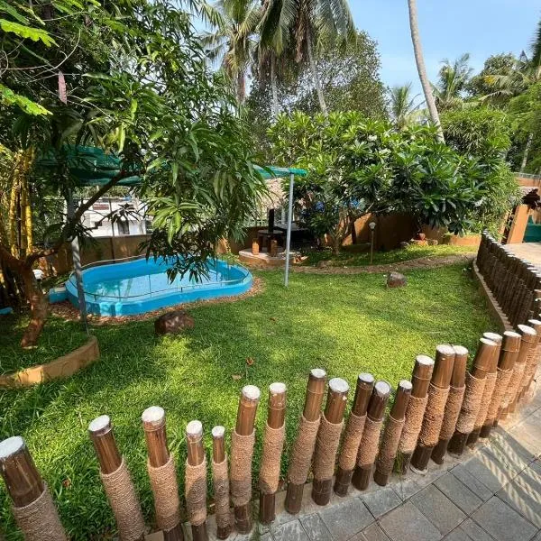 Cocoon Earth Home - Pool Villa Kovalam，位于可瓦兰的酒店