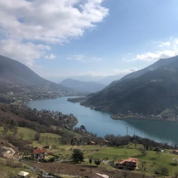 La casa sul lago，位于Ranzanico的酒店