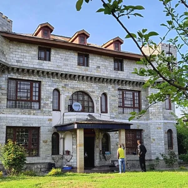 The Citadel，位于斯利那加的酒店