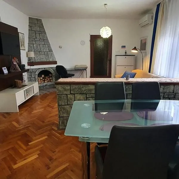 Apartman Ksenija，位于Velika Kopanica的酒店