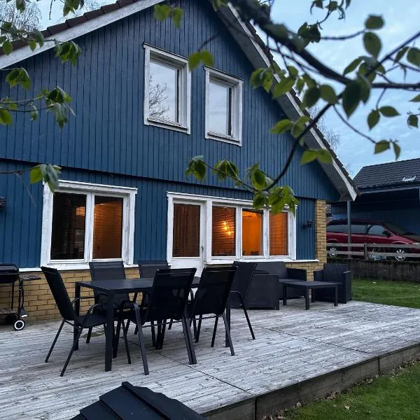 Family Friendly Villa Close To Ullared, 3bedrooms，位于Älvsered的酒店