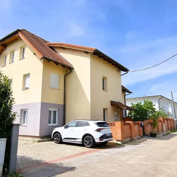 Vienna's Cozy Corner - charming familiy apartment，位于维也纳附近格拉斯多夫的酒店