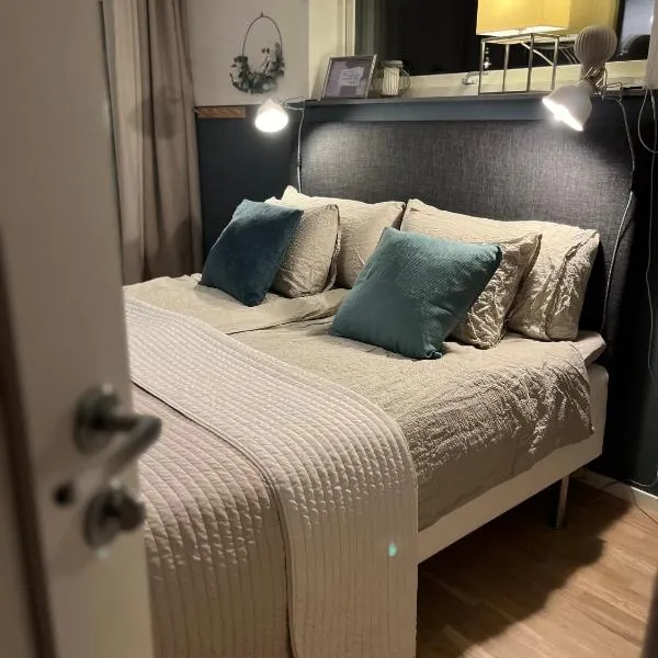 Boende med hotellkänsla i populära Skrea, Falkenberg，位于法尔肯贝里的酒店