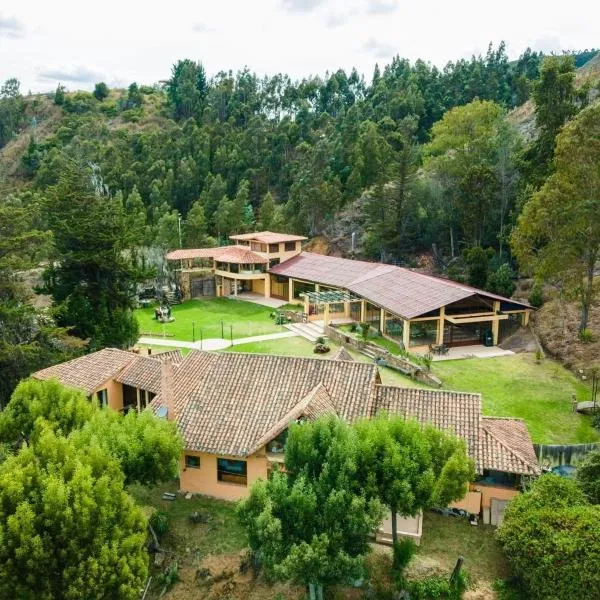 Chalet Campestre la Peseta，位于El Salitre的酒店