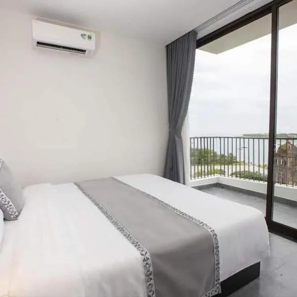 Clover Home Quảng Bình，位于洞海的酒店