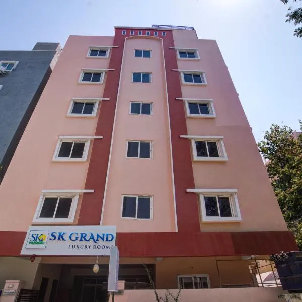 SK Grand Luxury Rooms，位于海得拉巴的酒店