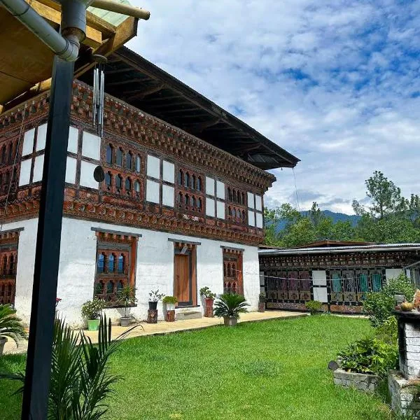 CheChey Homestay，位于普纳卡的酒店