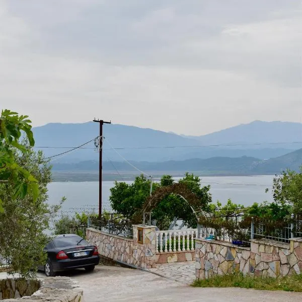 Ksamil Sea&Lake view Escape，位于卡萨米尔的酒店