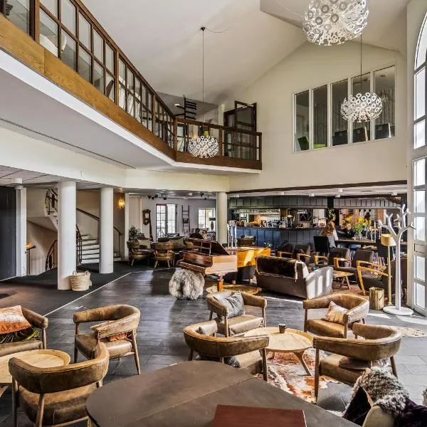 科润达高尔夫及会议酒店，位于Ösmo的酒店