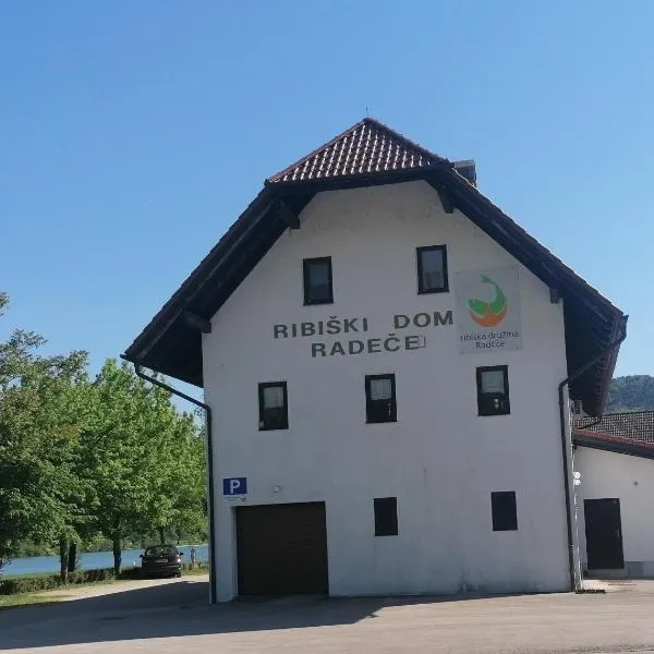 Ribiški dom Radeče，位于拉什科的酒店